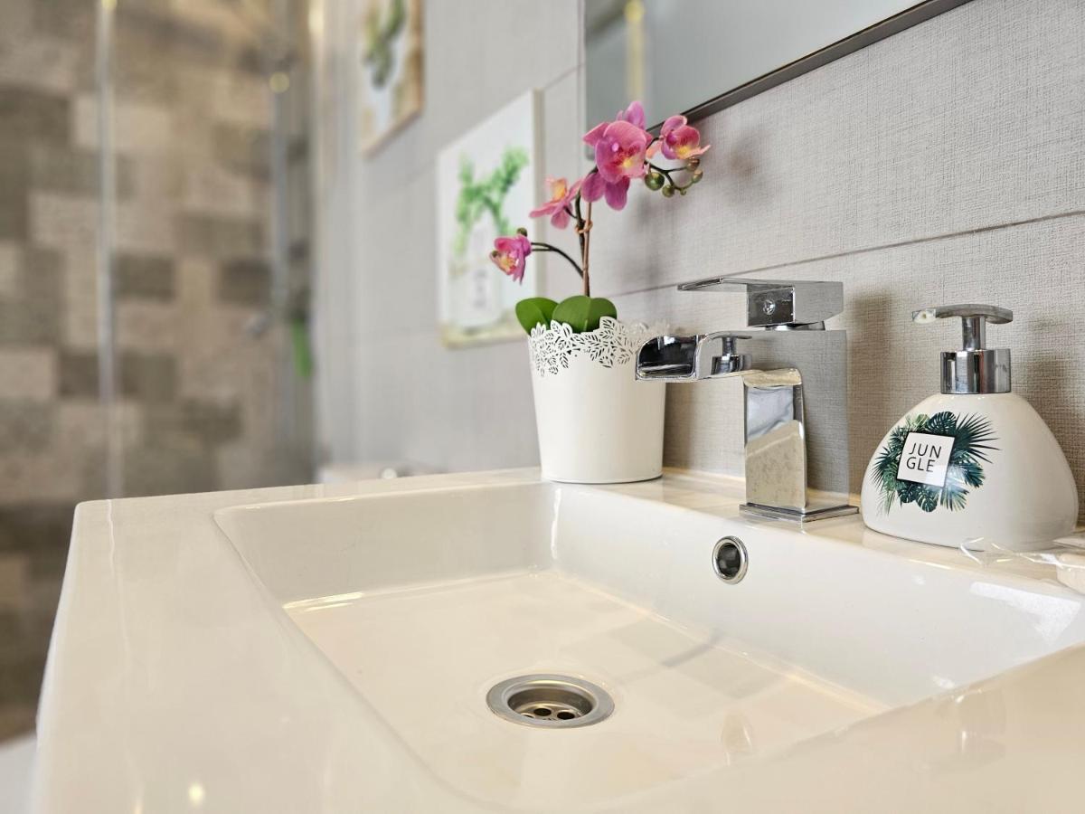 New Loft Sweet Holidays, Playa De Los Cristianos ลอส กริสเตียนอส ภายนอก รูปภาพ